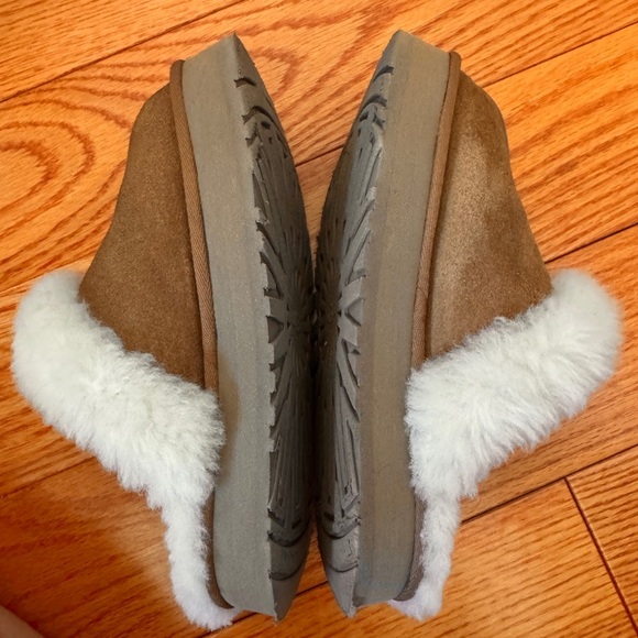 Ugg Disquette Slippers Size 6 - Picture 4 of 6